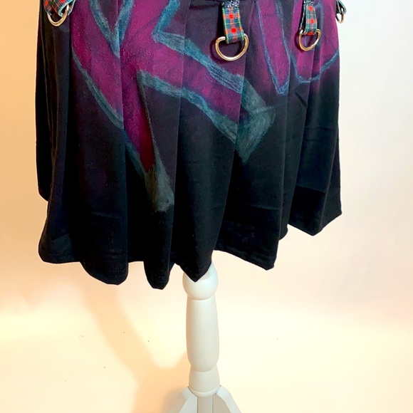 Riot Grrrl suspender skort - Picture 8 of 9